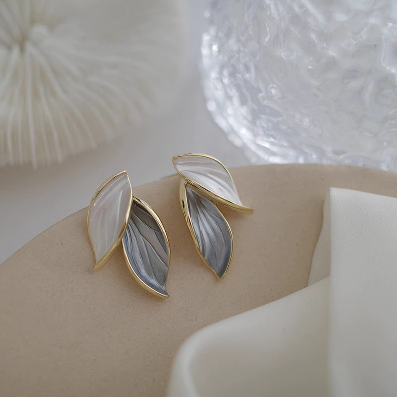 Petal Blink - Earrings