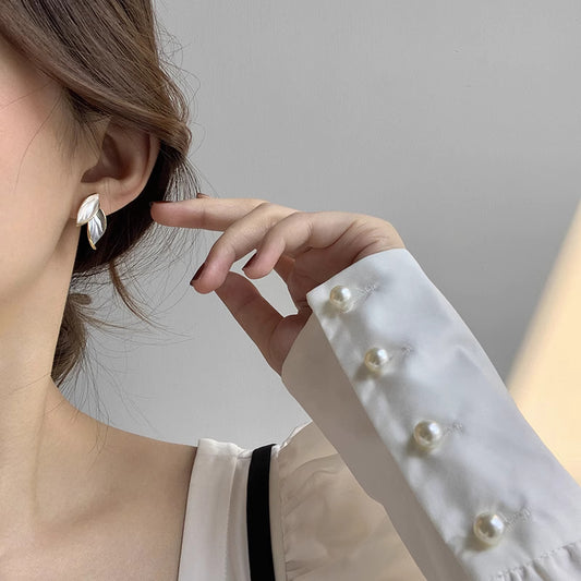Petal Blink - Earrings