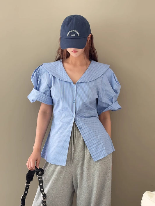 Orchid Moda blue puff sleeve short set top with wide collar and button front