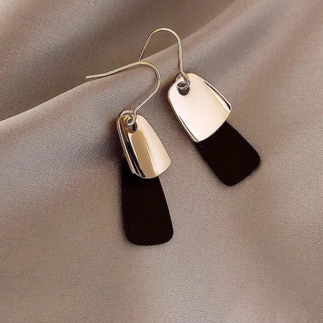 Orchid Moda trendy geometric earrings for women with gold and black rectangular design
